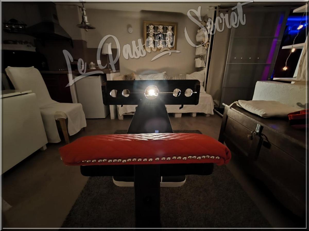 Love-Room Discret 40 M2 Bormes Les Mimosas Village Avec Terrasse Kültér fotó