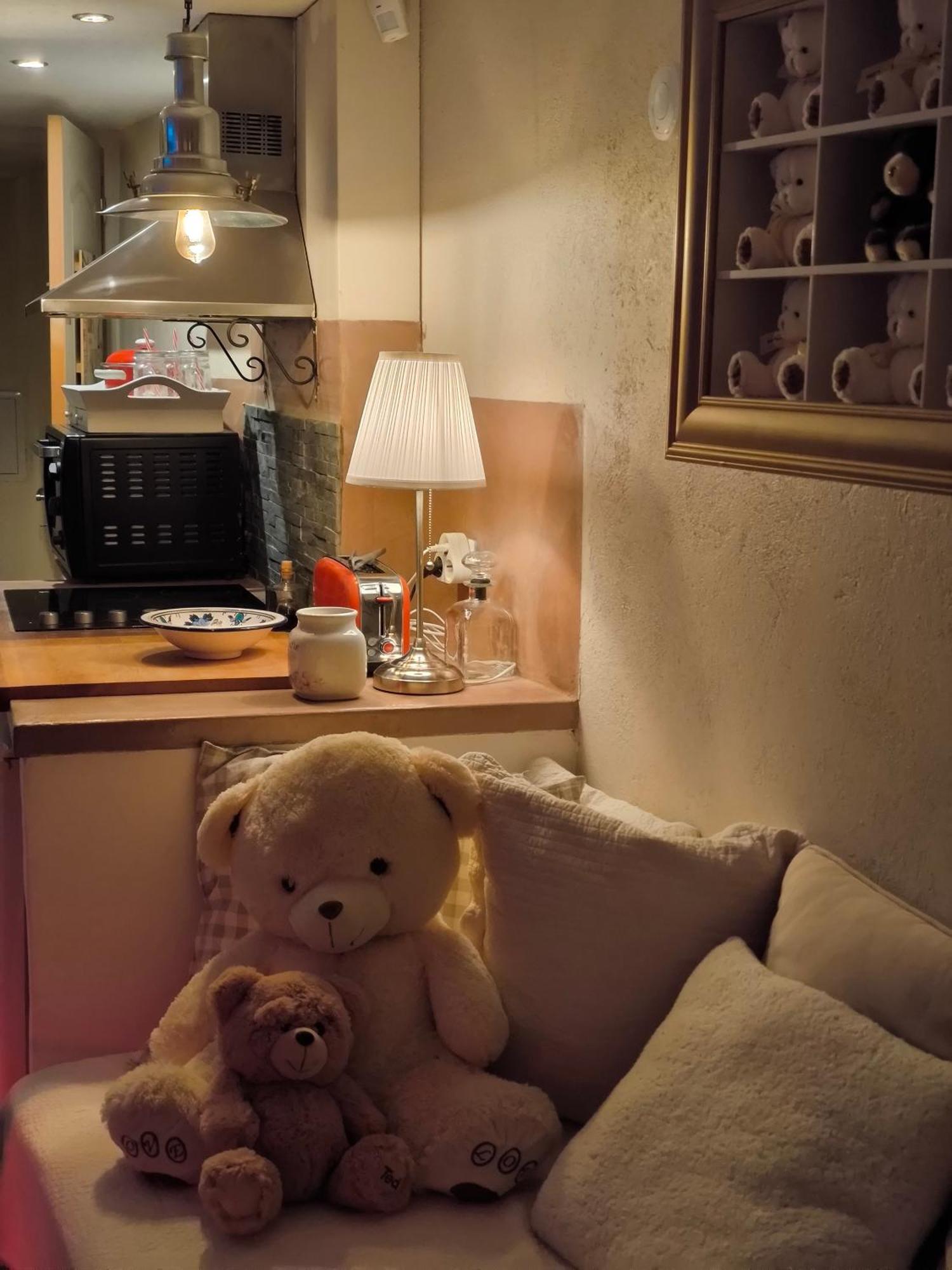 Love-Room Discret 40 M2 Bormes Les Mimosas Village Avec Terrasse Kültér fotó