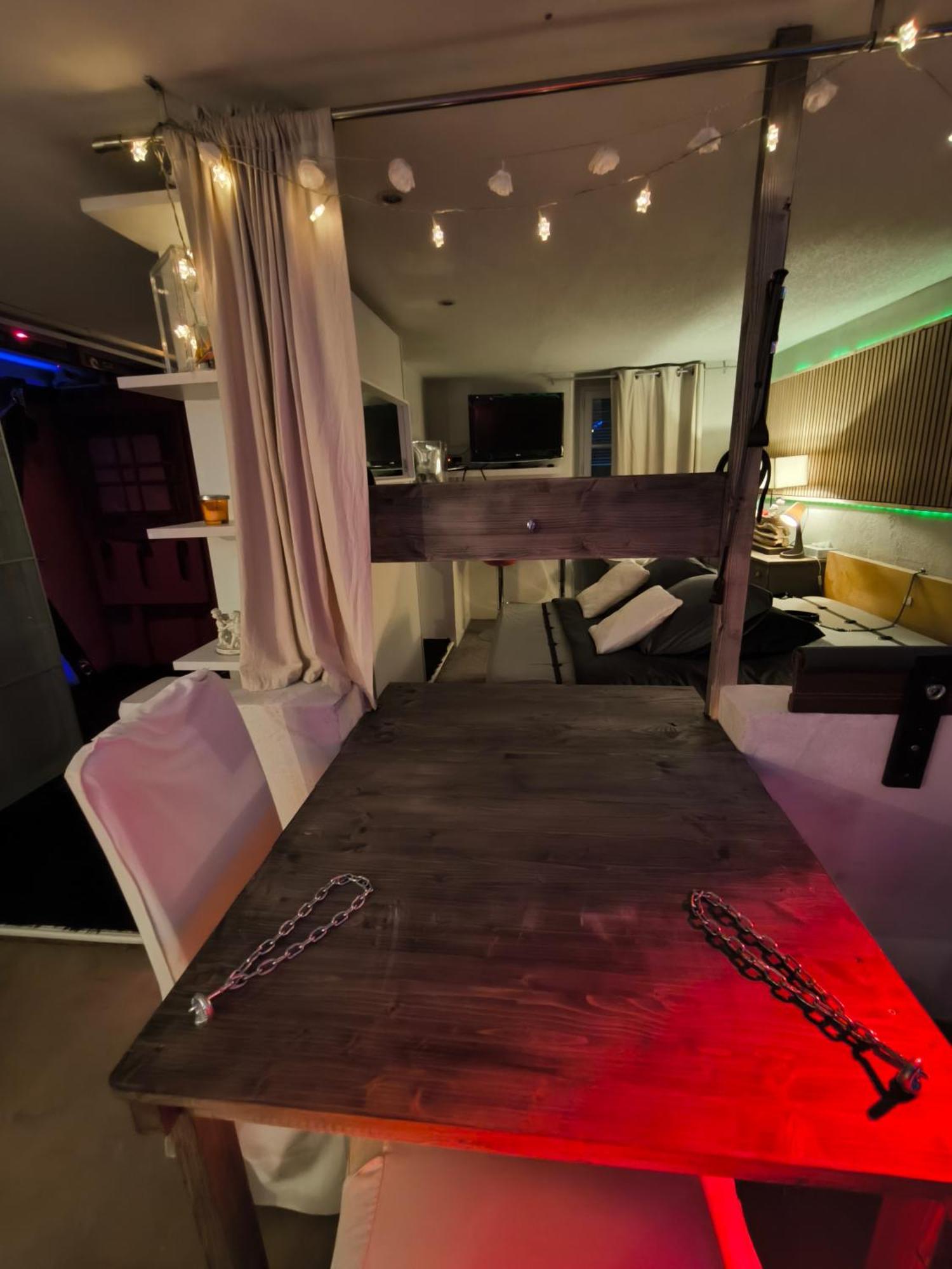 Love-Room Discret 40 M2 Bormes Les Mimosas Village Avec Terrasse Kültér fotó