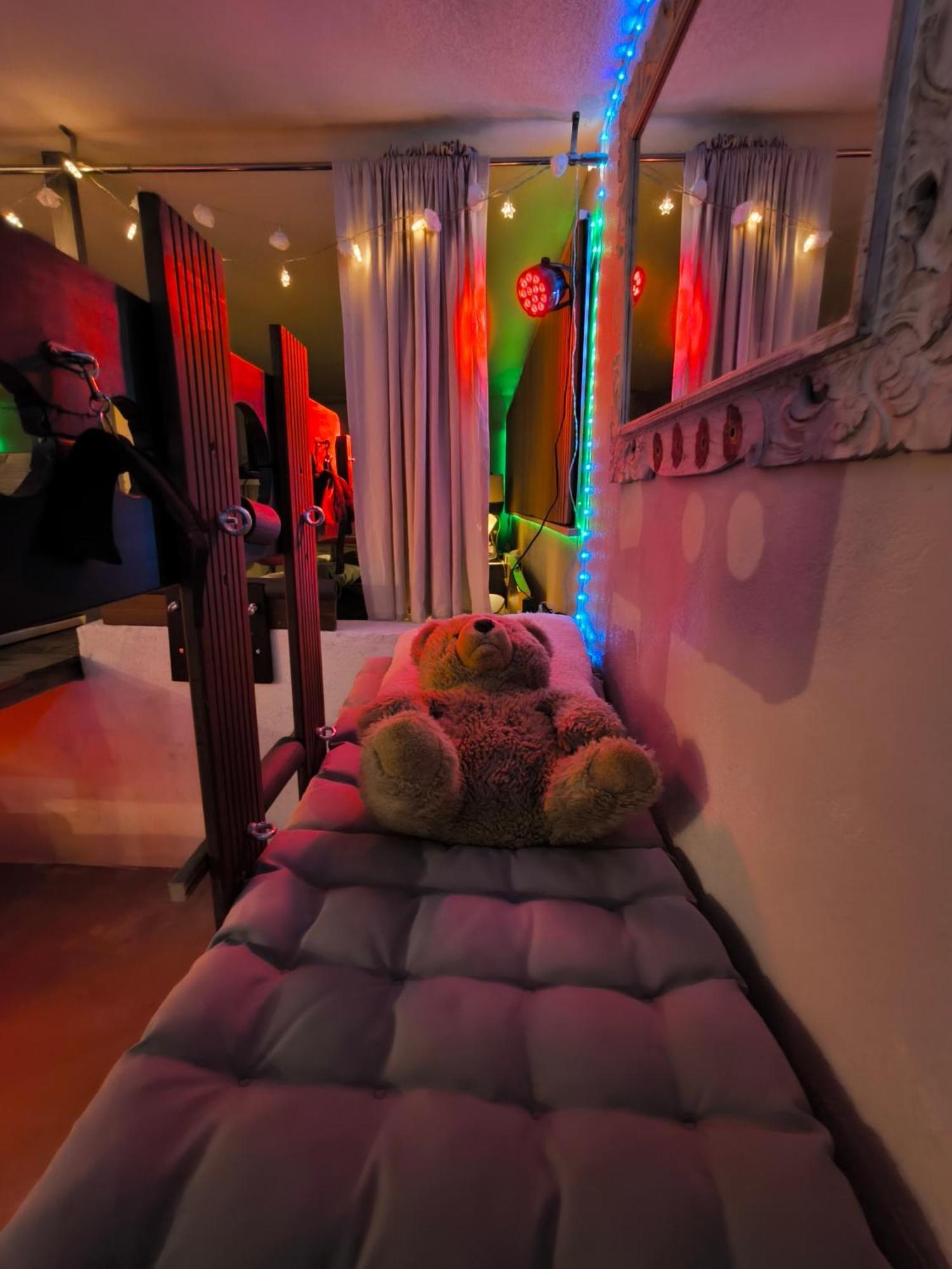 Love-Room Discret 40 M2 Bormes Les Mimosas Village Avec Terrasse Kültér fotó