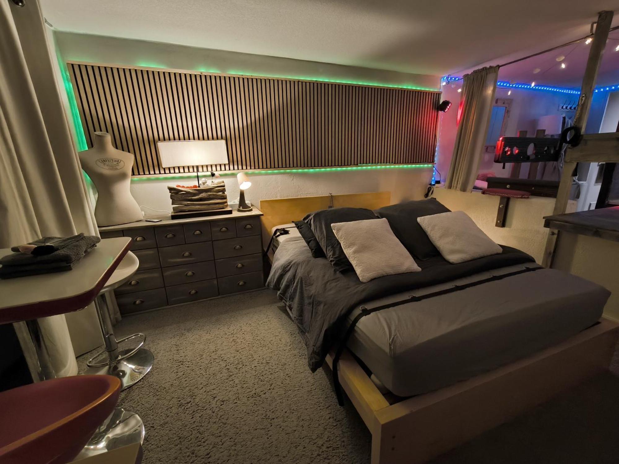 Love-Room Discret 40 M2 Bormes Les Mimosas Village Avec Terrasse Kültér fotó