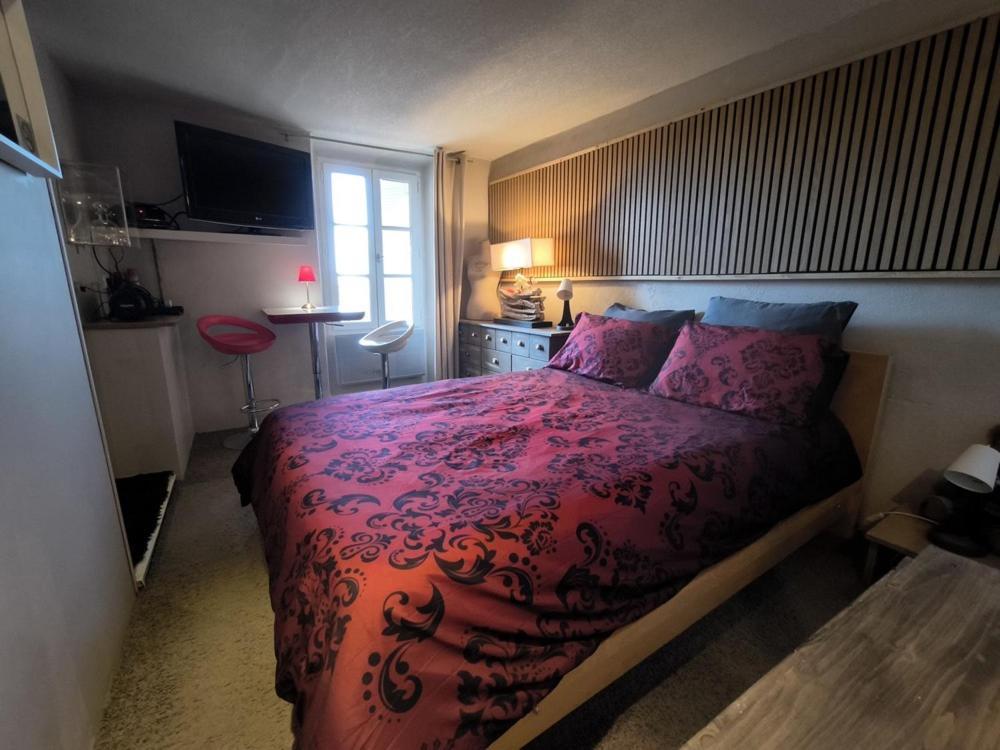 Love-Room Discret 40 M2 Bormes Les Mimosas Village Avec Terrasse Kültér fotó