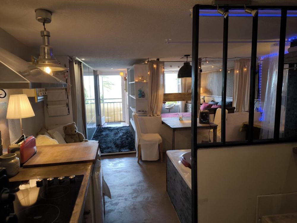 Love-Room Discret 40 M2 Bormes Les Mimosas Village Avec Terrasse Kültér fotó